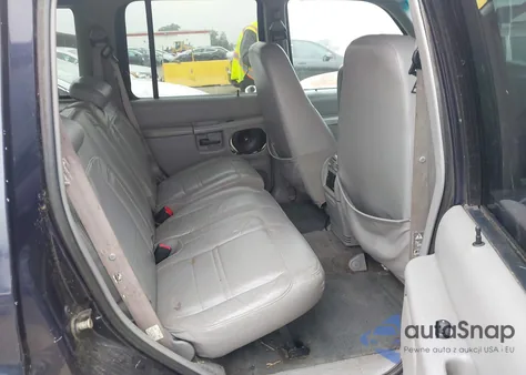 2000 Ford Explorer Xlt from USA, damaged, VIN 1FMZU73E8YZB69990